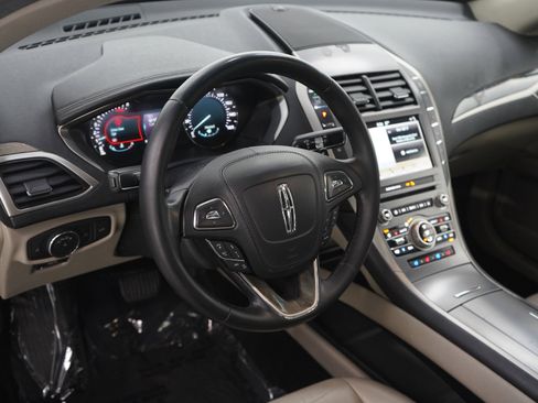 Used 2017 Lincoln MKZ Reserve w/ Technology Package AWD/4WD image 19