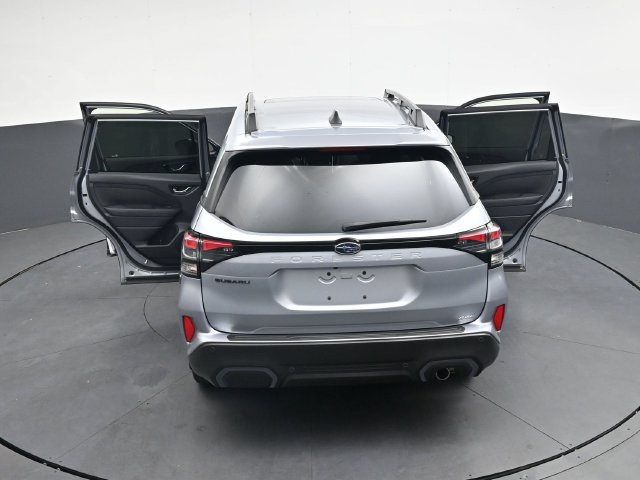 Used 2025 Subaru Forester Limited AWD/4WD image 40