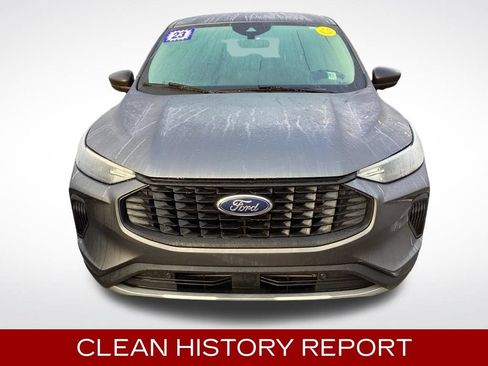 Used 2023 Ford Escape AWD image 2