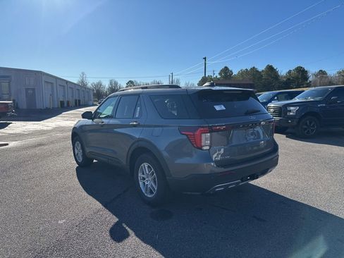 New 2026 Ford Explorer Active w/ Active Comfort Package image 5