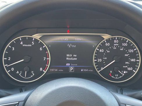 Used 2025 Nissan Sentra SV FWD image 36