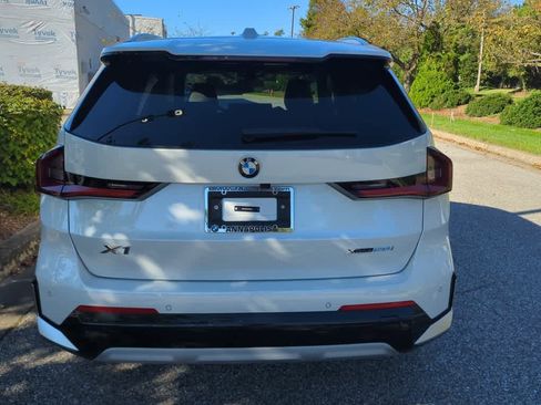 Used 2025 BMW X1 xDrive28i w/ Convenience Package AWD/4WD image 11