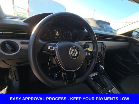 Used 2021 Volkswagen Passat 2.0T SE FWD image 7