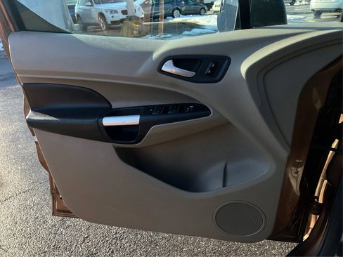 Used 2014 Ford Transit Connect XLT image 22