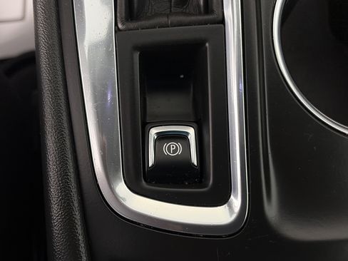 Used 2024 Chevrolet Equinox LT w/ LPO, Floor Liner Package image 27