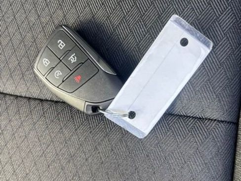 New 2026 Chevrolet Suburban LS image 21