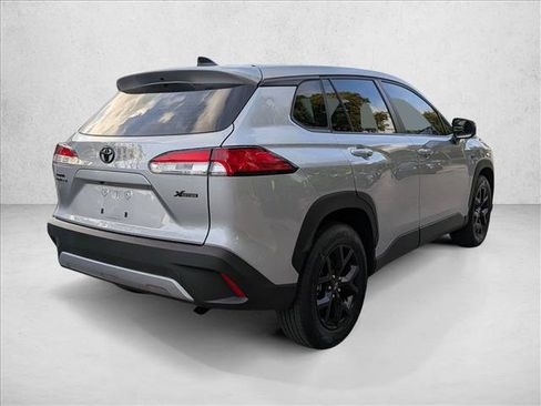 Used 2025 Toyota Corolla Cross L FWD image 5