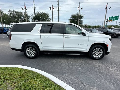 Used 2024 Chevrolet Suburban LT AWD/4WD image 4