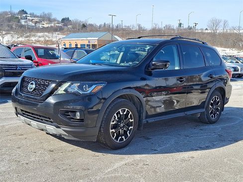 Used 2020 Nissan Pathfinder SL image 3