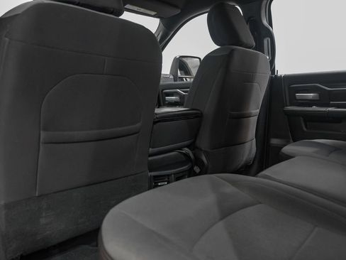 Used 2024 RAM 2500 Big Horn AWD/4WD image 39