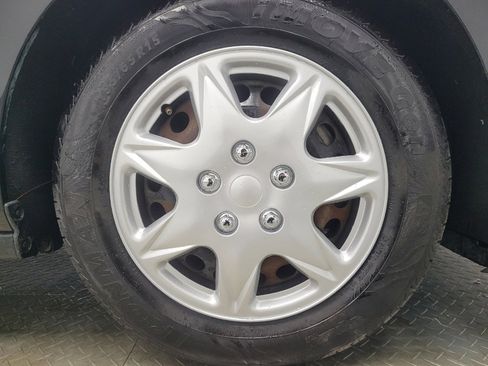 Used 2018 Chevrolet Cruze LS image 31