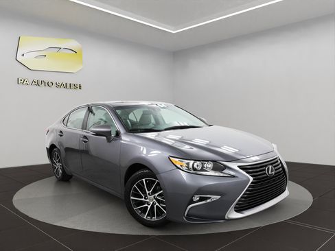Used 2017 Lexus ES 350 image 1