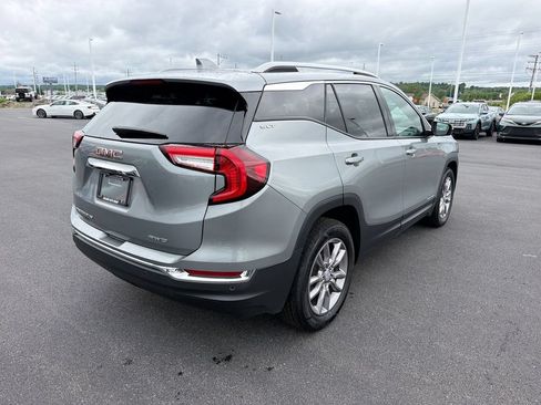 Used 2024 GMC Terrain SLT w/ Tech Package AWD/4WD image 8