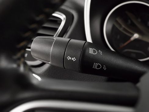 Used 2020 Jeep Compass Limited image 25