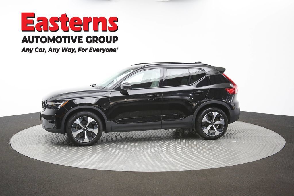 Used 2023 Volvo XC40 B4 Ultimate FWD image 55