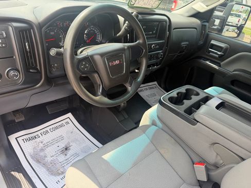 Used 2019 GMC Sierra 2500 4x4 Crew Cab w/ Sierra Convenience Package image 19