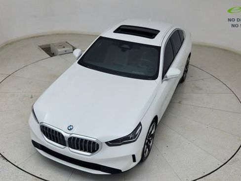 Used 2025 BMW 530i RWD image 79