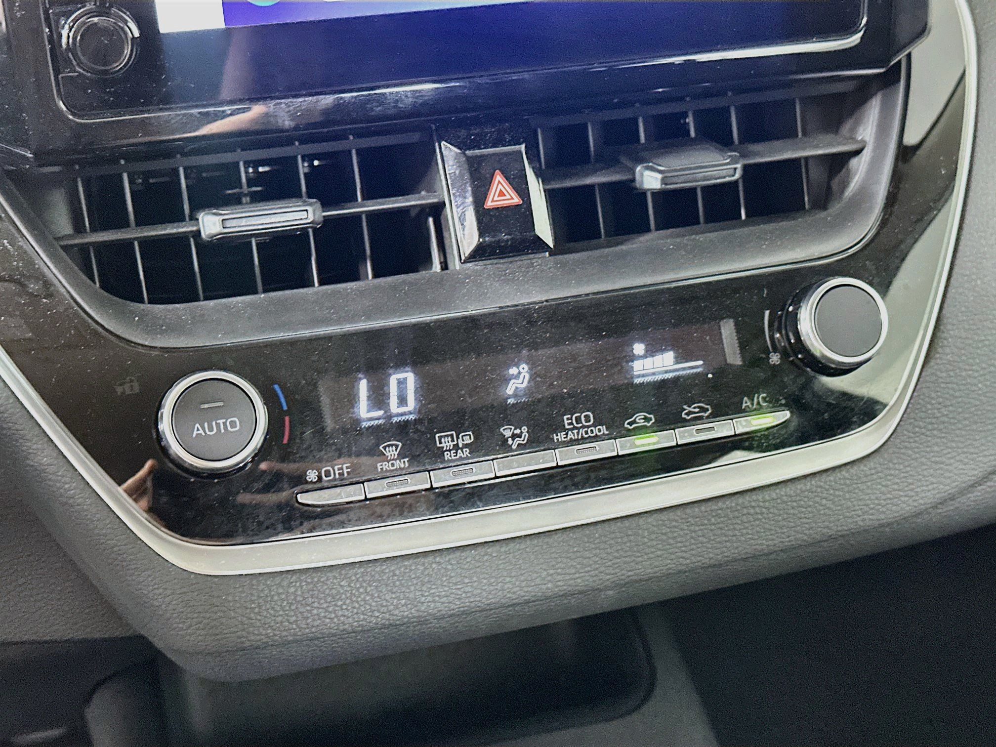 Used 2026 Toyota Corolla LE FWD image 24