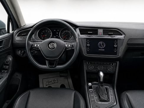 Used 2020 Volkswagen Tiguan SE w/ Panoramic Sunroof Package AWD/4WD image 20