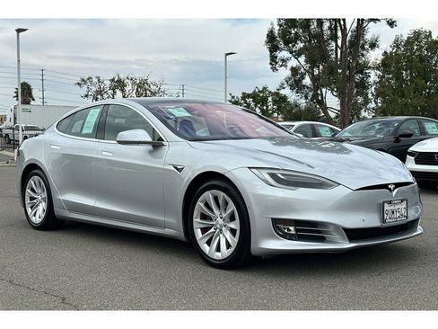 Used 2018 Tesla Model S 75D image 8