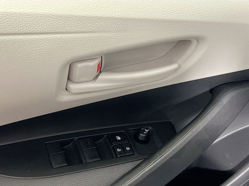 Used 2026 Toyota Corolla LE FWD image 16