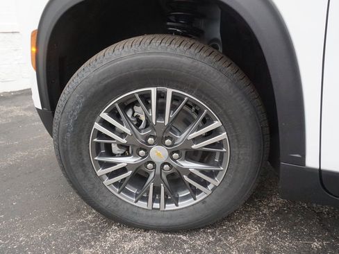 New 2026 Chevrolet Traverse LT image 25