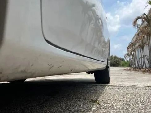 Used 2013 Toyota Corolla LE FWD image 19