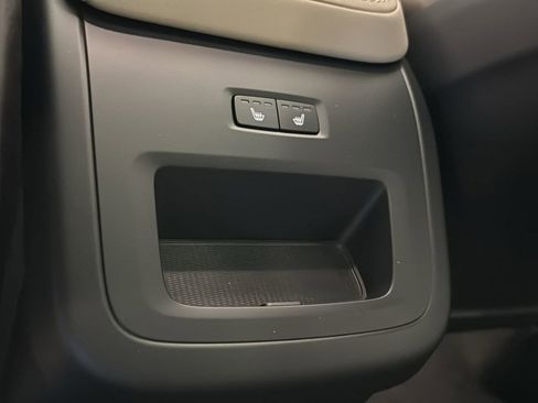 New 2026 Volvo XC60 T8 Plus w/ Protection Package Premier image 28