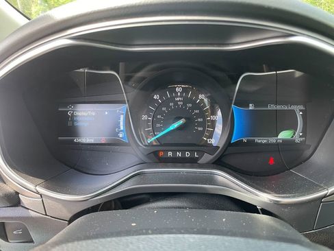 Used 2018 Ford Fusion S FWD image 18