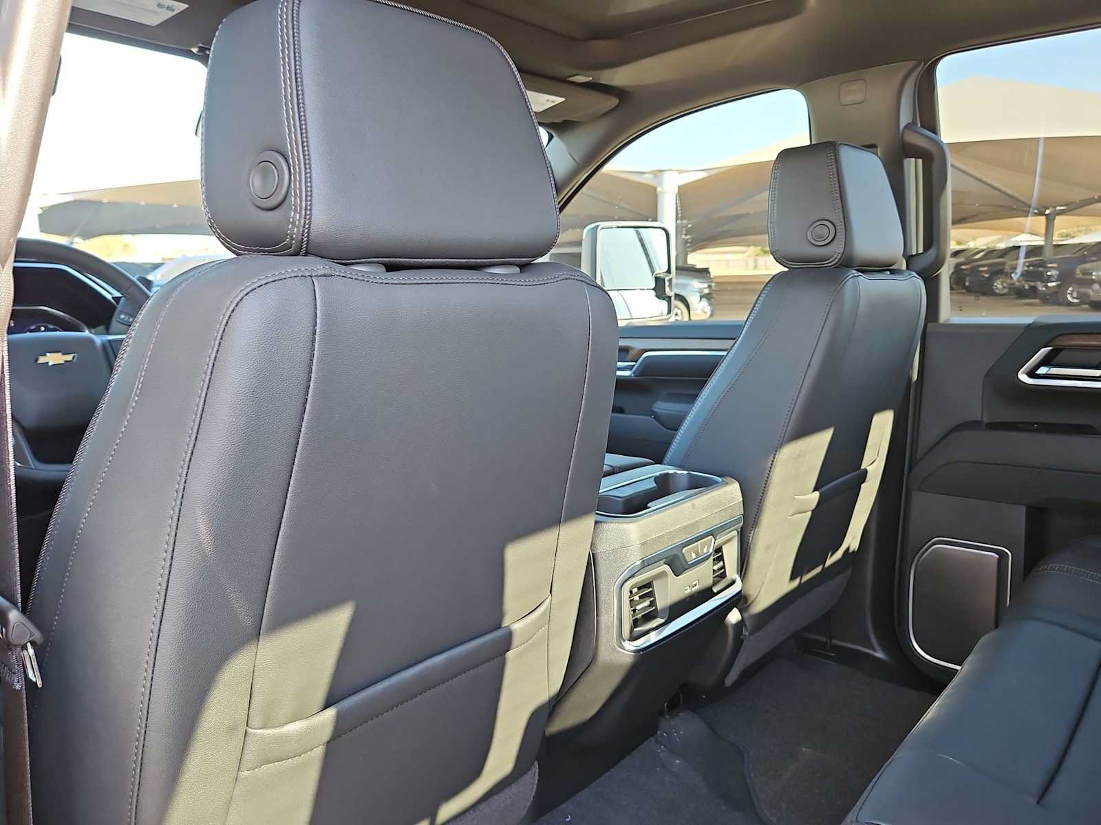 New 2026 Chevrolet Silverado 2500 High Country w/ Technology Package AWD/4WD image 16