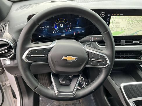 Used 2025 Chevrolet Equinox LT FWD image 31