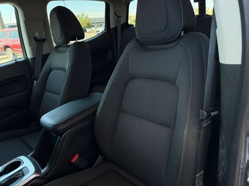 Used 2021 Chevrolet Colorado LT w/ LT Convenience Package image 40