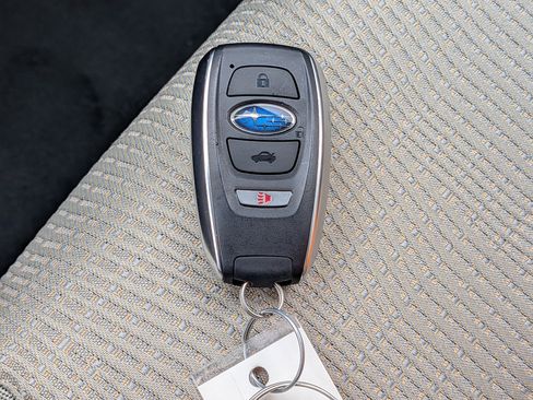 Certified 2025 Subaru Ascent Premium image 28