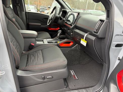 New 2026 Nissan Frontier PRO-4X w/ Tow Package image 18