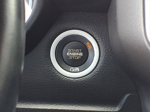 Certified 2022 RAM 1500 Big Horn AWD/4WD image 9