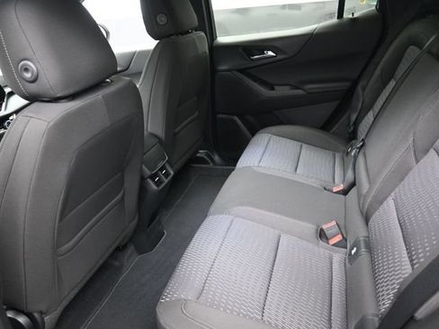 New 2026 Chevrolet Equinox LT w/ Safety and Technology Package AWD/4WD image 9