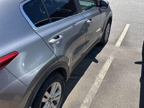 Used 2017 Kia Sportage LX AWD/4WD image 12