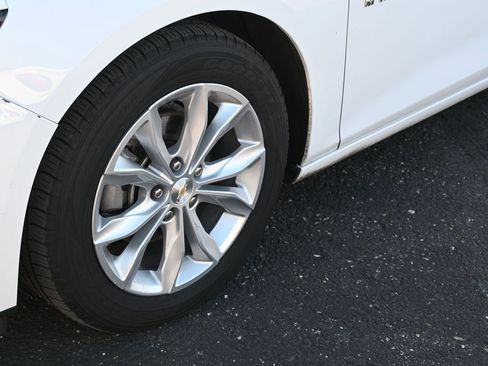 Used 2024 Chevrolet Malibu LT image 15