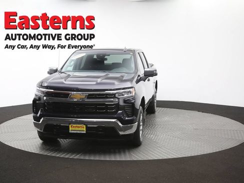 Used 2023 Chevrolet Silverado 1500 LT AWD/4WD image 55