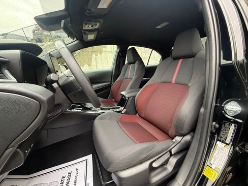 Used 2024 Toyota Corolla SE FWD image 13
