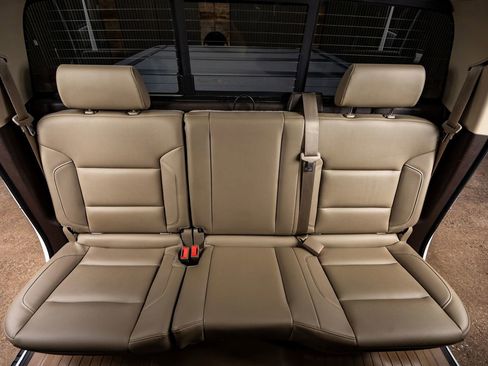 Used 2015 Chevrolet Silverado 2500 LTZ w/ LTZ Plus Package image 30