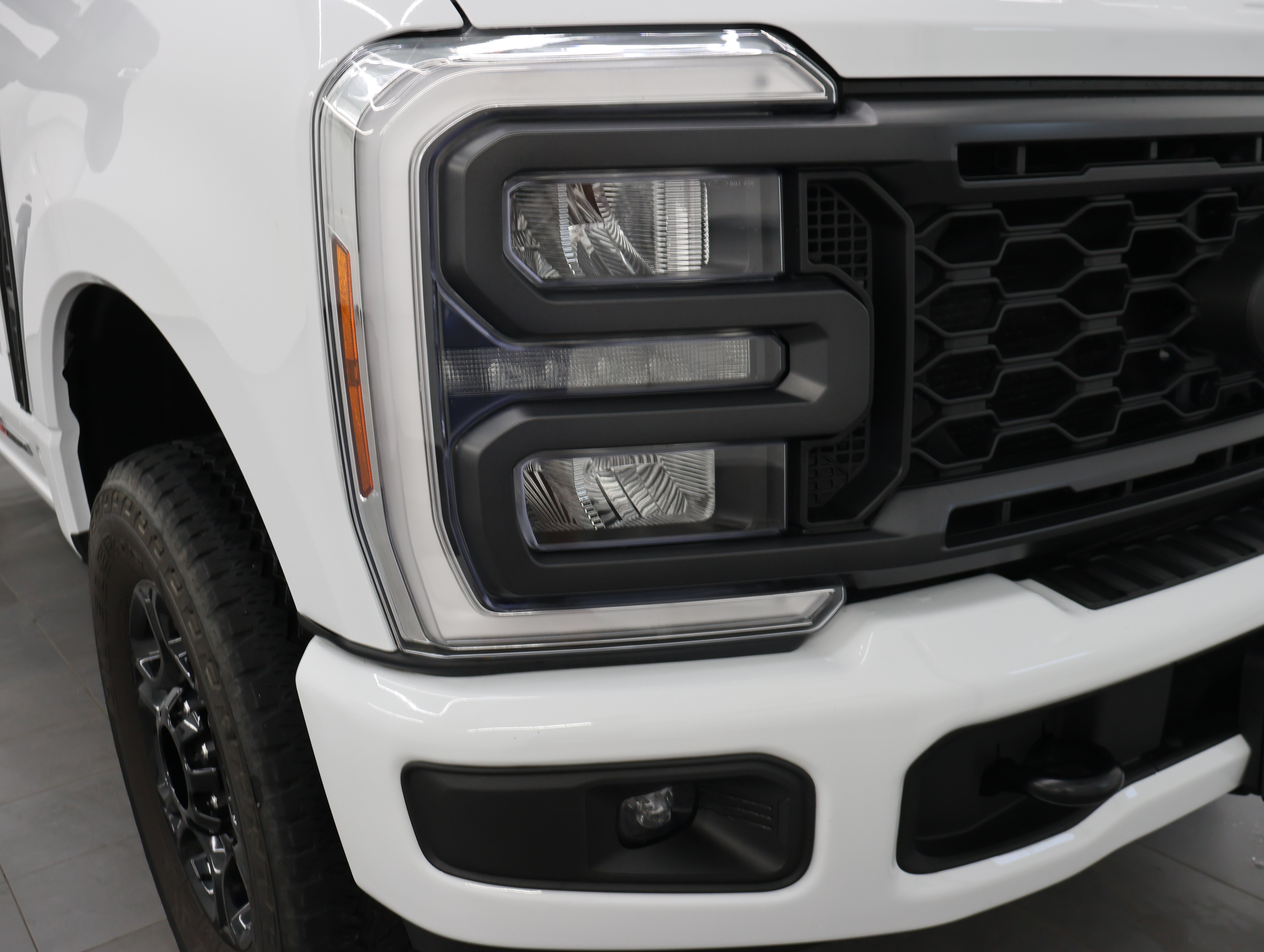 Used 2024 Ford F250 XL w/ STX Appearance Package AWD/4WD image 25