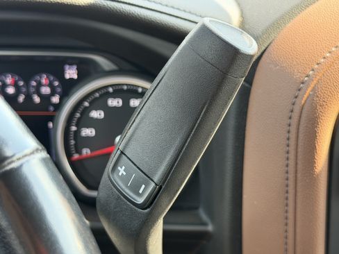 Used 2022 Chevrolet Silverado 1500 High Country AWD/4WD image 14