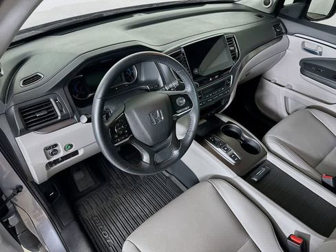 Used 2022 Honda Pilot Special Edition image 2