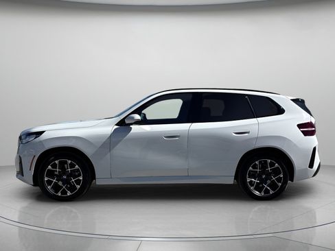 Used 2025 BMW X3 xDrive30i w/ M Sport Package image 5