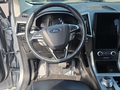 Used 2024 Ford Edge SEL AWD/4WD image 15