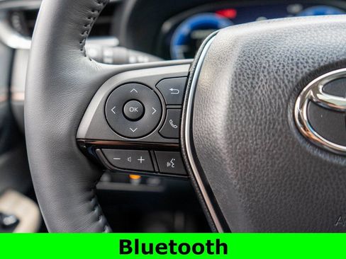 Used 2024 Toyota Venza Limited image 20