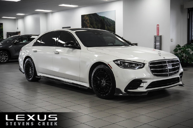 Used 2022 Mercedes-Benz S 500 4MATIC image 1