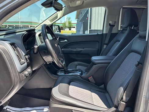 Used 2021 Chevrolet Colorado Z71 w/ LPO, Tonneau and Step Package AWD/4WD image 12