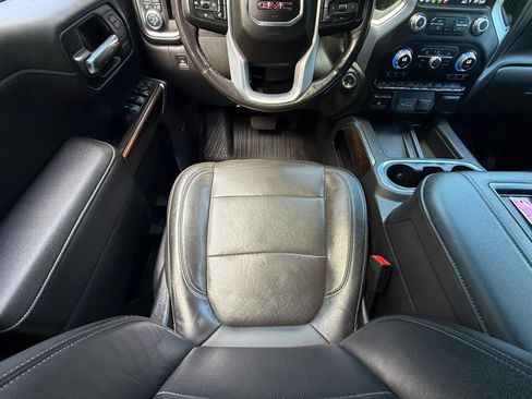 Used 2019 GMC Sierra 1500 SLT w/ SLT Premium Plus Package AWD/4WD image 14